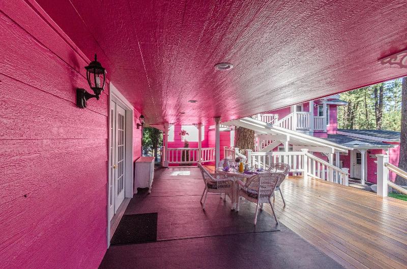 Apples Bed And Breakfast Inn