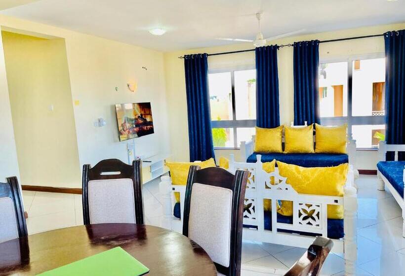 تختخواب و صبحانه Elna S Nyali   Seaview, Pool, High Speed Wi Fi & Hot Shower