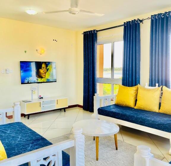 تختخواب و صبحانه Elna S Nyali   Seaview, Pool, High Speed Wi Fi & Hot Shower