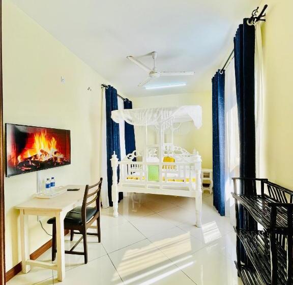 تختخواب و صبحانه Elna S Nyali   Seaview, Pool, High Speed Wi Fi & Hot Shower