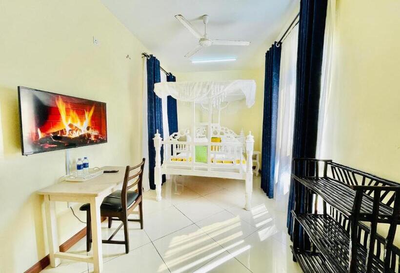 تختخواب و صبحانه Elna S Nyali   Seaview, Pool, High Speed Wi Fi & Hot Shower