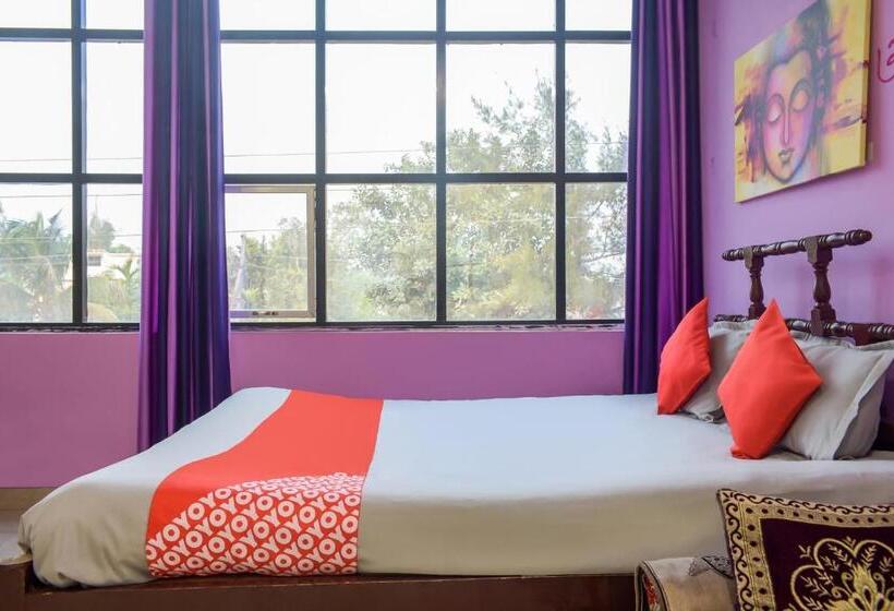 Hotel Aradhya Regency