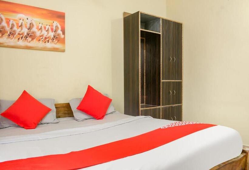 Hotel Aradhya Regency