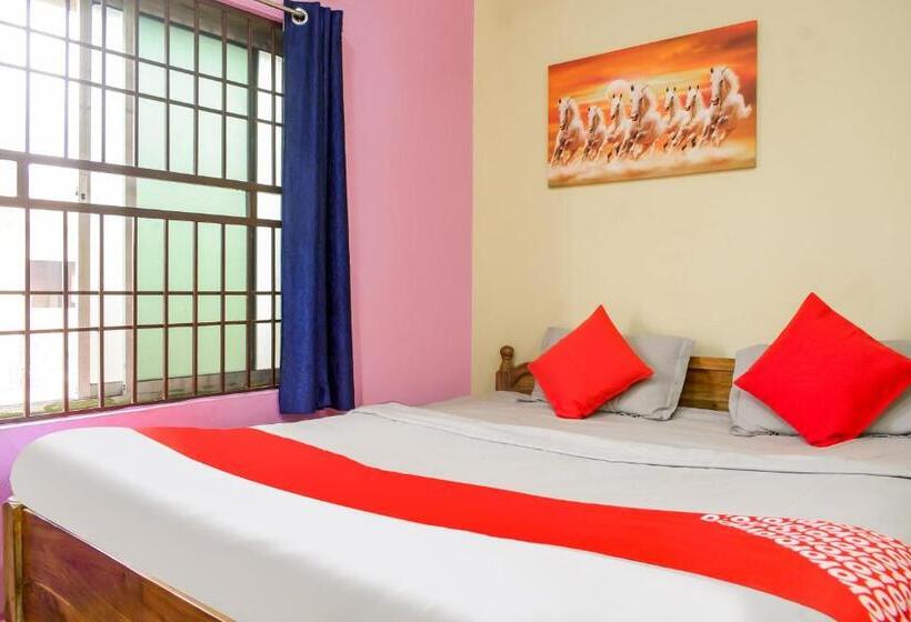 Hotel Aradhya Regency