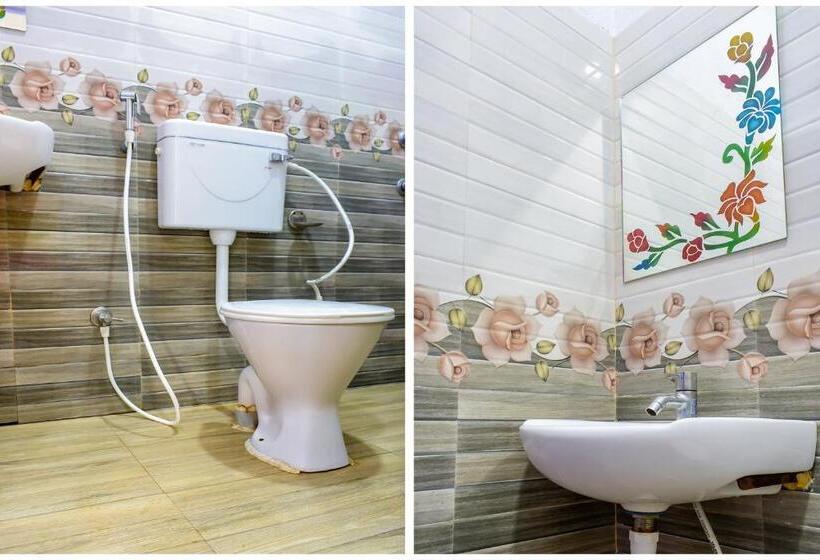 Hotel Aradhya Regency