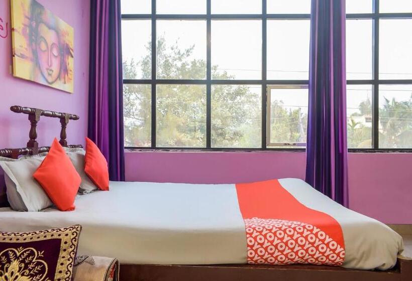 Hotel Aradhya Regency