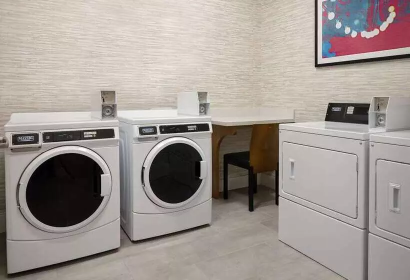 ホテル Homewood Suites By Hilton Jackson Fondren Medical District
