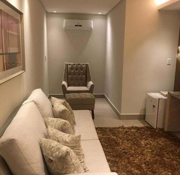 호텔 Jardins Plaza