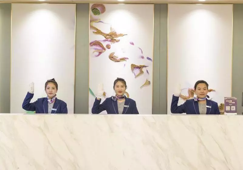 Lavande Hotel (tianjin People's Hospital Metro Station)