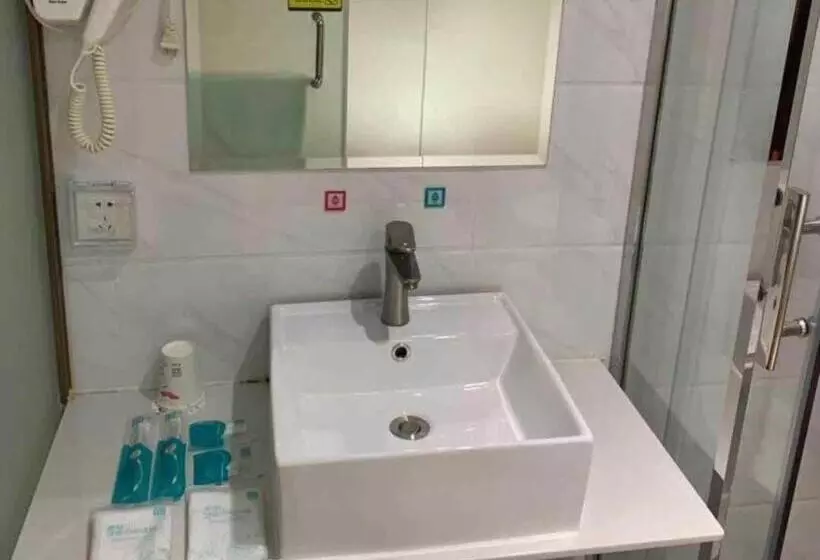 Pai Hotel·zhuhai Tangjia University Town