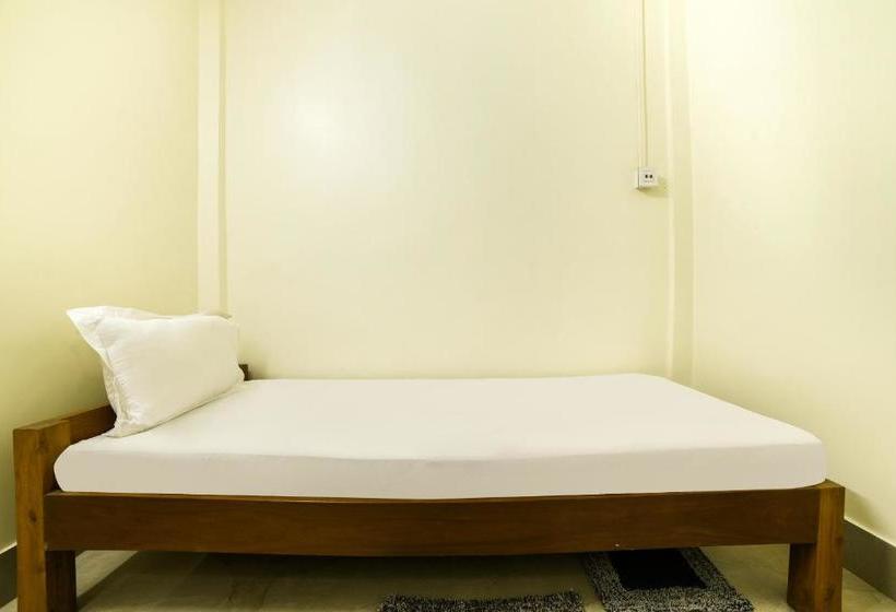 Hotel Spot On 71926 Happy Nest