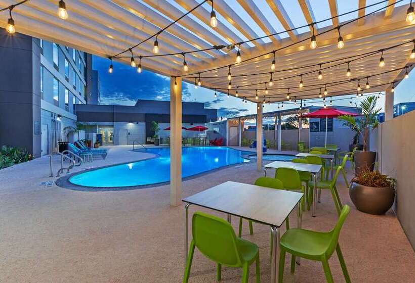 בית מלון כפרי Tru By Hilton Laredo Airport