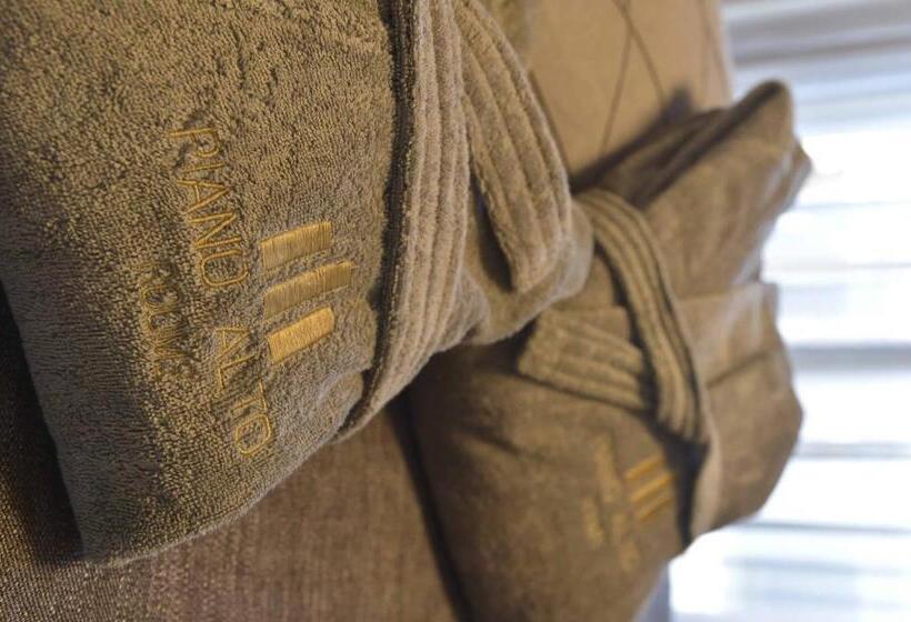 پانسیون Piano Alto Rooms