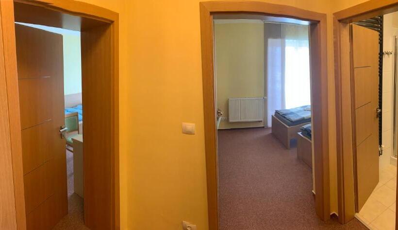 Panzió Výšinka 719