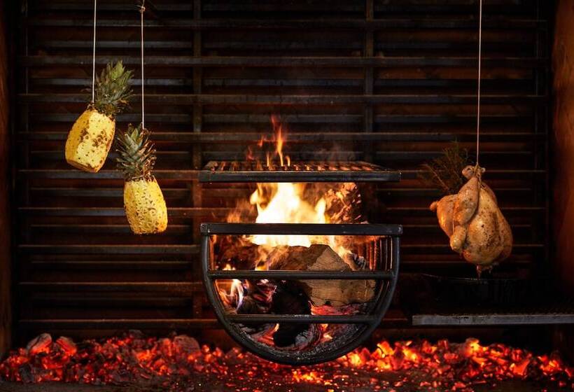 The Plaza Hotel Pioneer Park