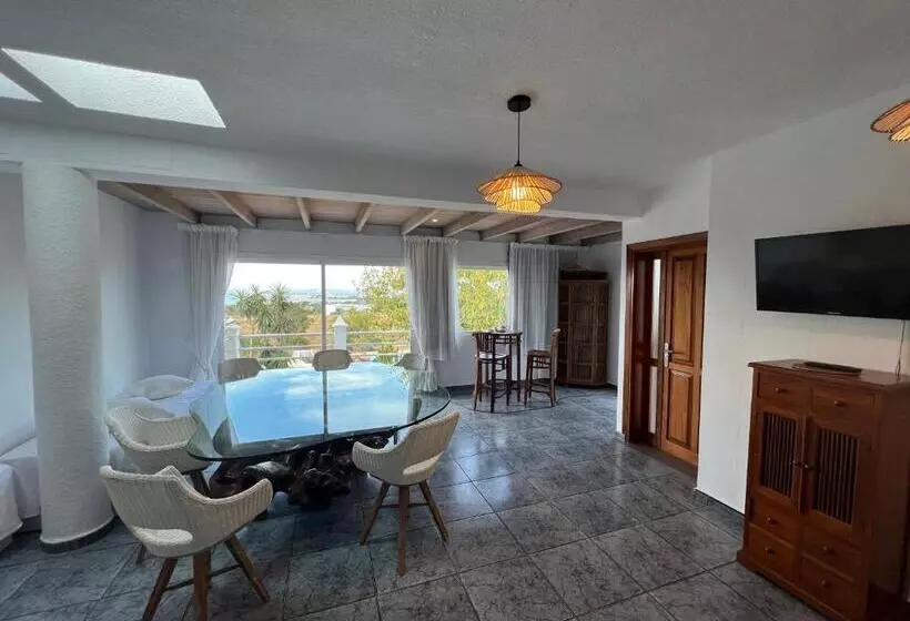 Apartamentos Vista Vedrá