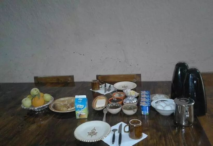 Aamiaismajoitus (B&B) Au Trait D Union Tijma Matmata