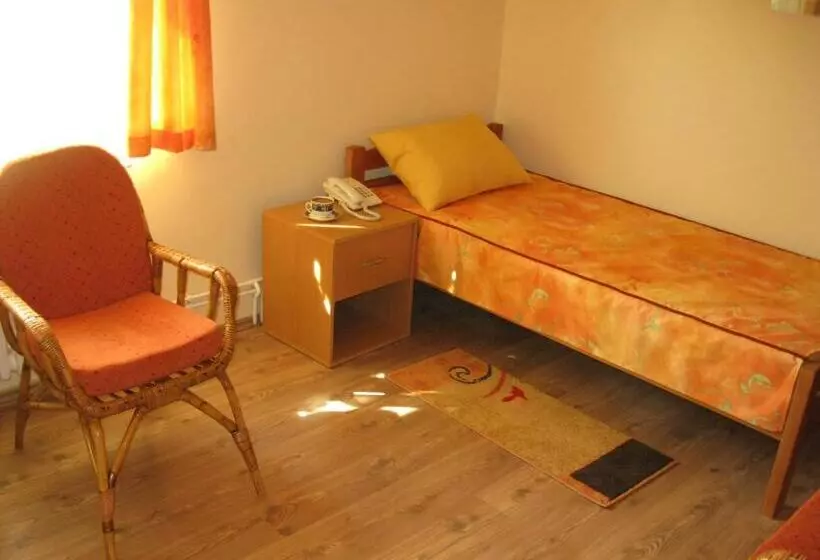 Hostel Oasis