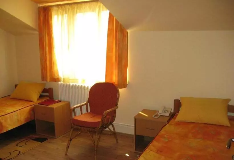 Hostel Oasis