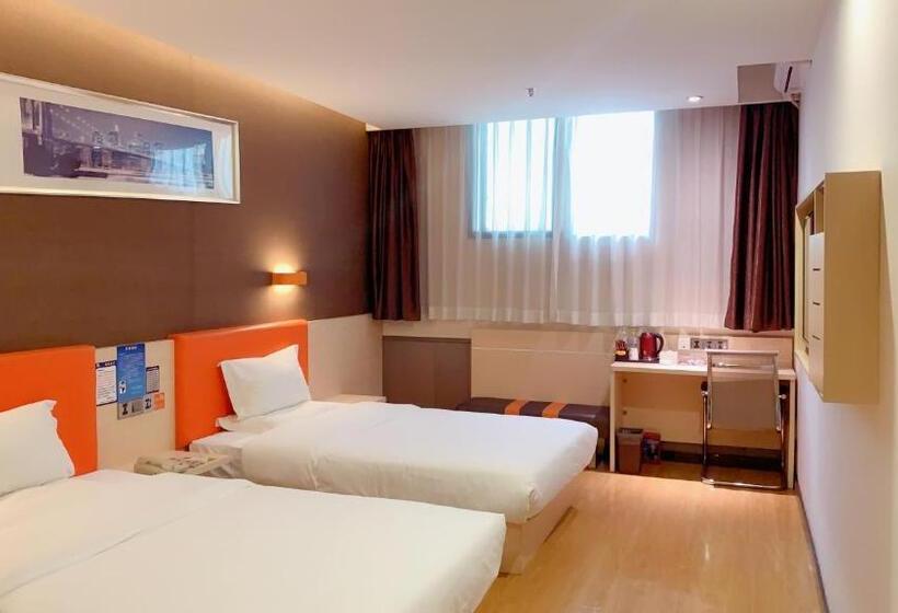 Hotel 7days Premium Chongqing Airport Light Rail Huixing Station Branch