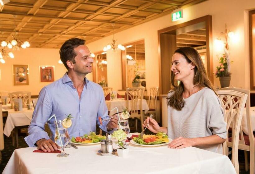 호텔 Optimamed Gesundheitsresort Weißbriach Gmbh