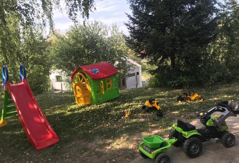 پانسیون Vikend Kuća Betula