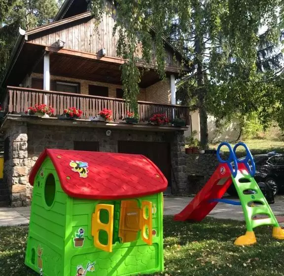 پانسیون Vikend Kuća Betula