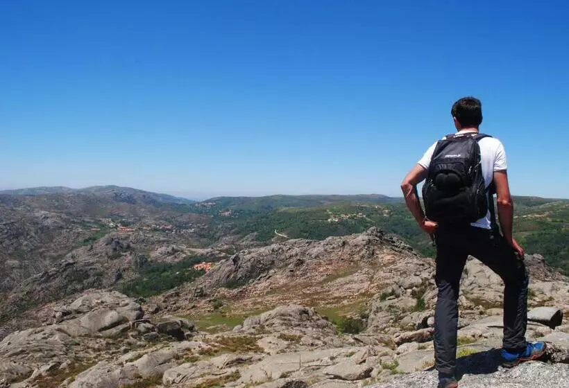 ベッドアンドブレックファースト Alojamento Local  Miradouro Do Castelo