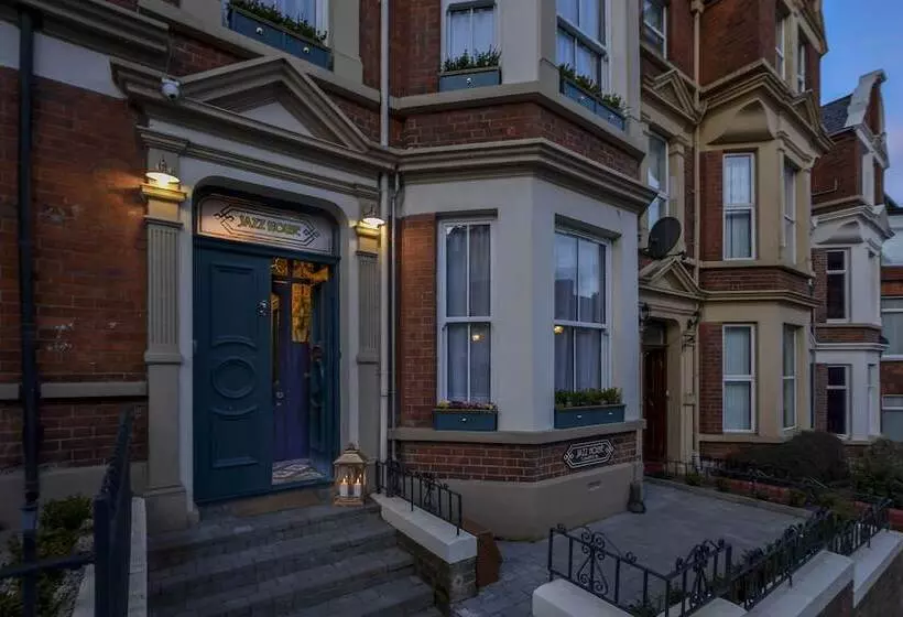 پانسیون Jazz House