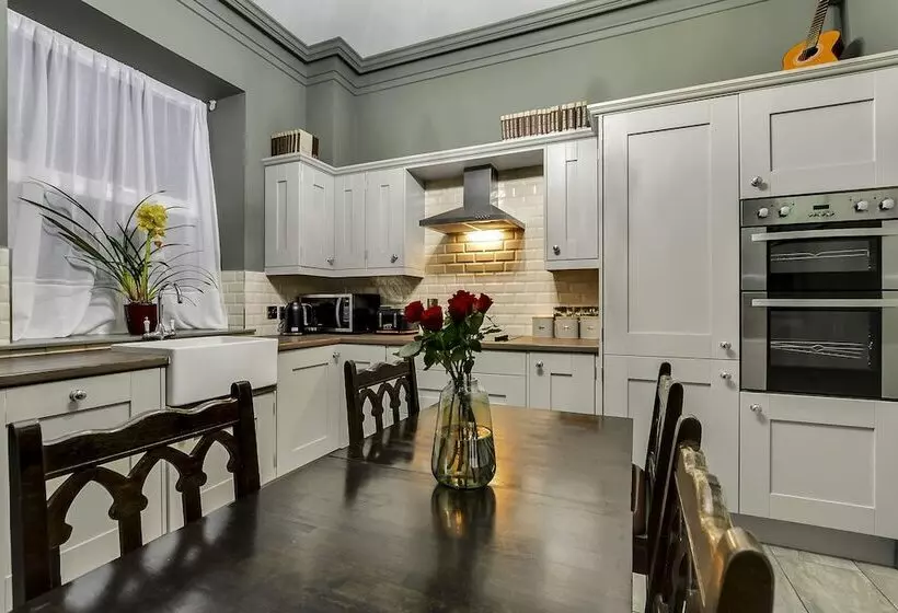 پانسیون Jazz House