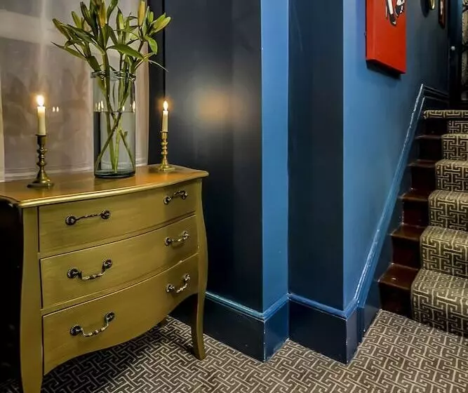 پانسیون Jazz House