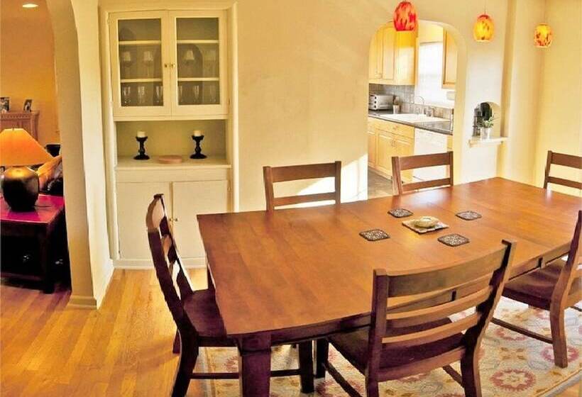 3 Bedroom Cottage Near Sugarhouse Park