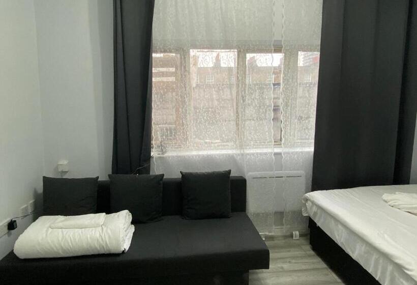 فندق صغير Comfortable   Cosy   Budget Studios In City Center