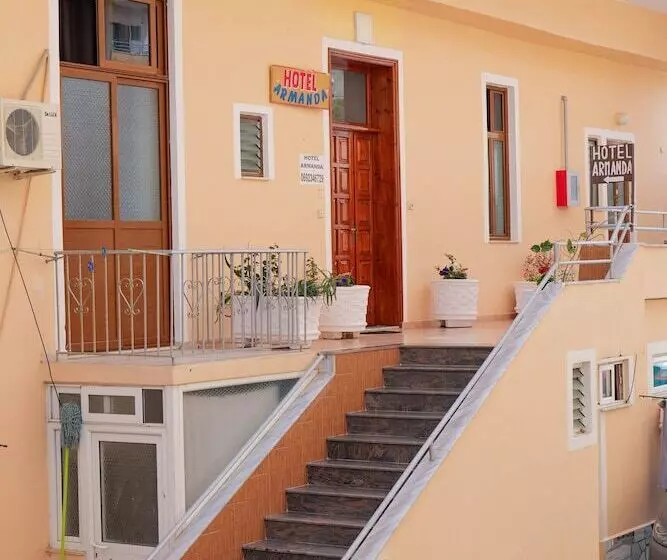 هتل Apartments And Rooms Armanda
