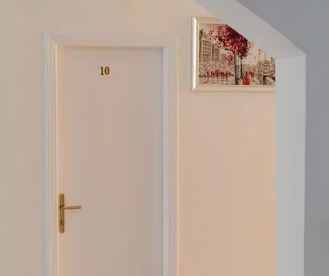هتل Apartments And Rooms Armanda