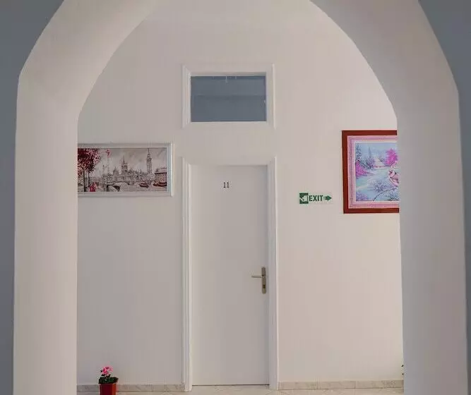هتل Apartments And Rooms Armanda
