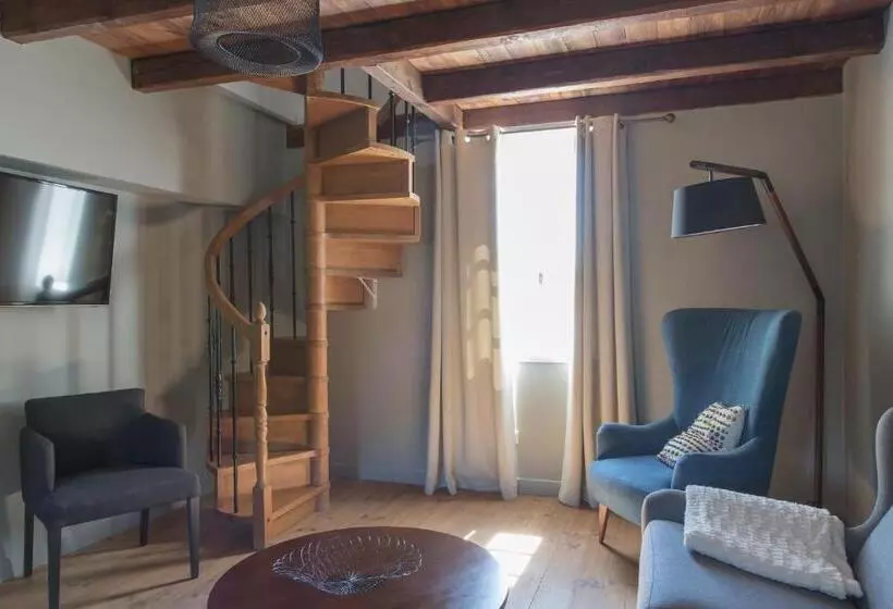 ペンション Le Mas Des Alexandrins