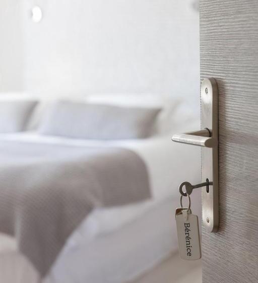 פנסיון Le Mas Des Alexandrins