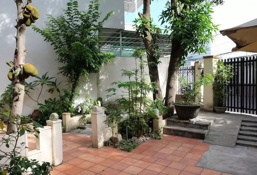 پانسیون Moon House Tropical Garden Lavender