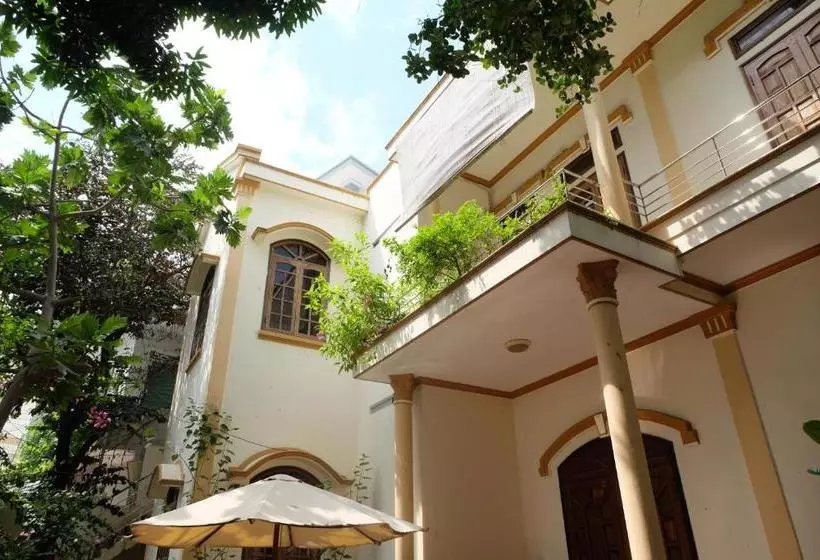 پانسیون Moon House Tropical Garden Lavender