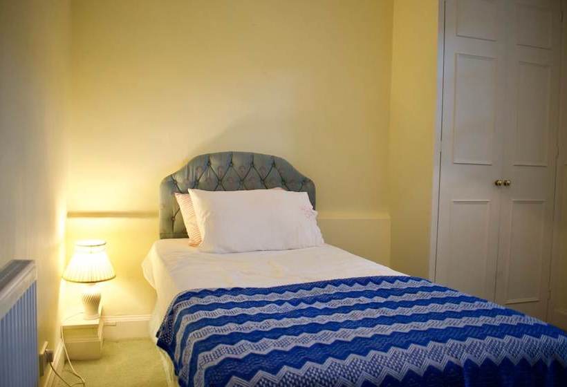 Spacious Cottage In Edinburgh