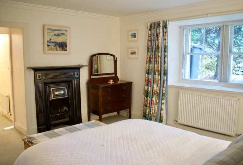 Spacious Cottage In Edinburgh