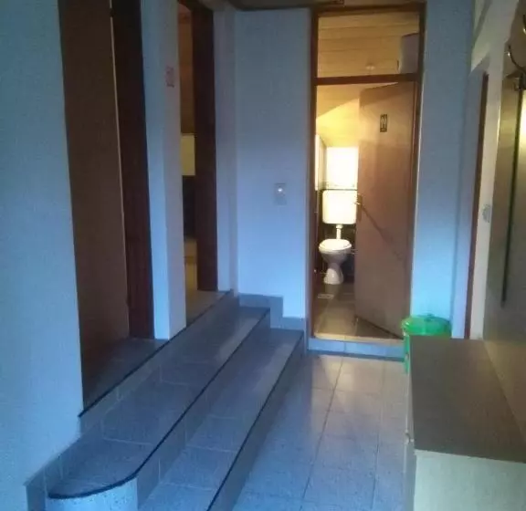 Hostel Topić