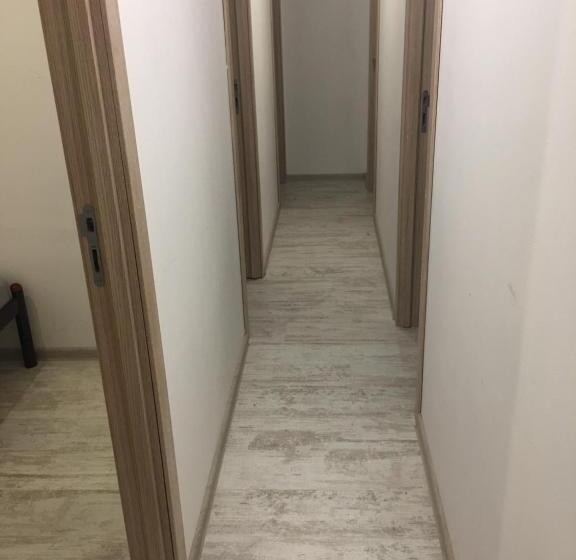 Hostel Train Station