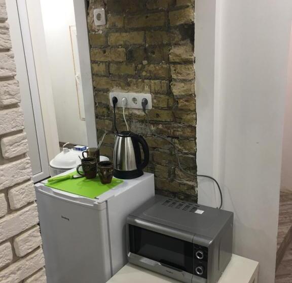 Hostel Train Station