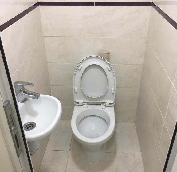 Hostel Train Station