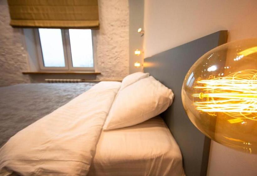 Hotelli Kyiv Panorama Apartments Near Gulliver