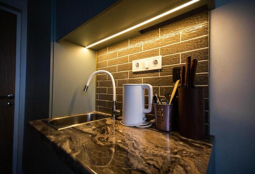 Hotelli Kyiv Panorama Apartments Near Gulliver