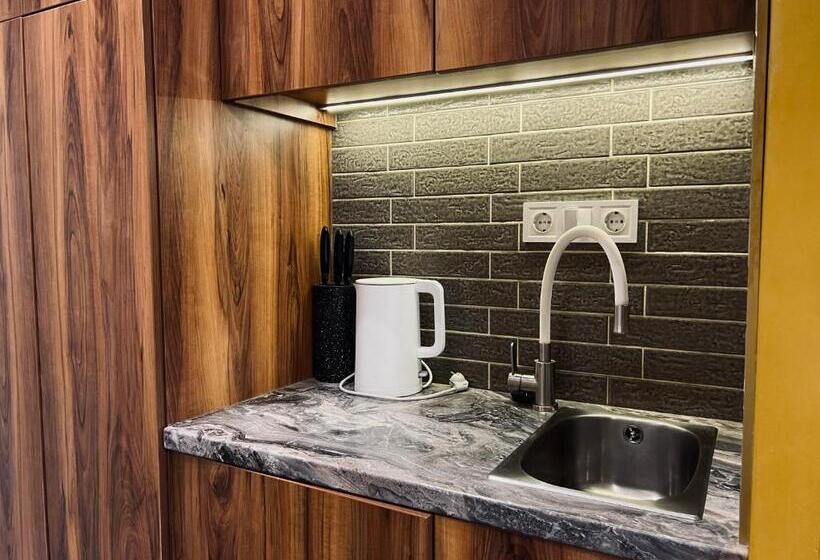 Hotelli Kyiv Panorama Apartments Near Gulliver