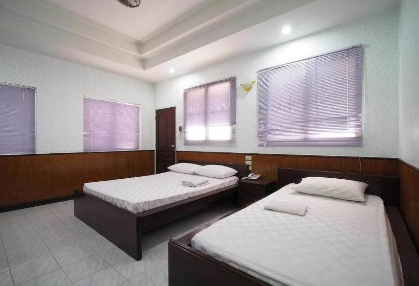 בית מלון כפרי Oyo 911 Suanphai Resort